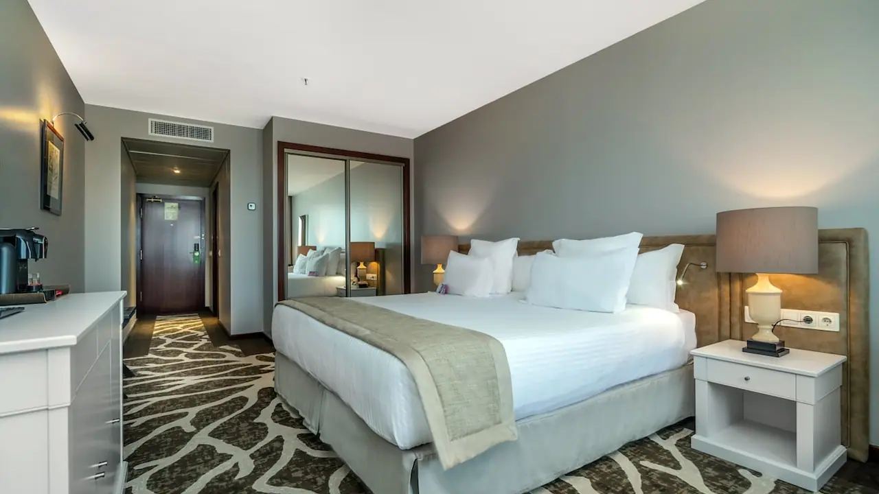 Holiday Inn Porto Gaia